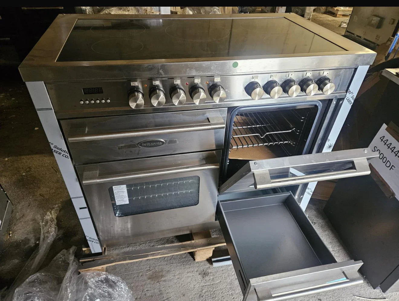 **EX-DISPLAY** Britannia 110cm Double Oven Induction Cooker - Stainless Steel