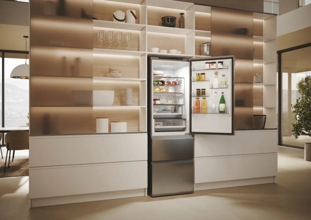 Haier 3D 60 Serie 5 Freestanding Frost Free Fridge Freezer | HTW5618ENMG