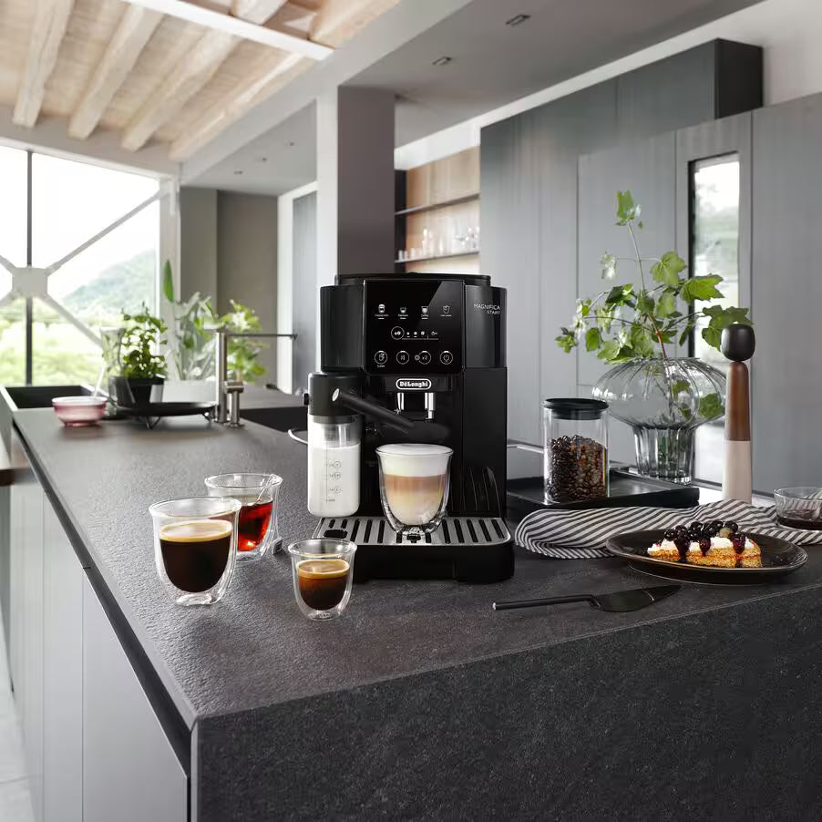 Delonghi Magnifica Start automatic coffee maker | ECAM220.60.B