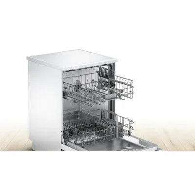 Bosch Series 2 Freestanding Dishwasher | SMS26AW08G