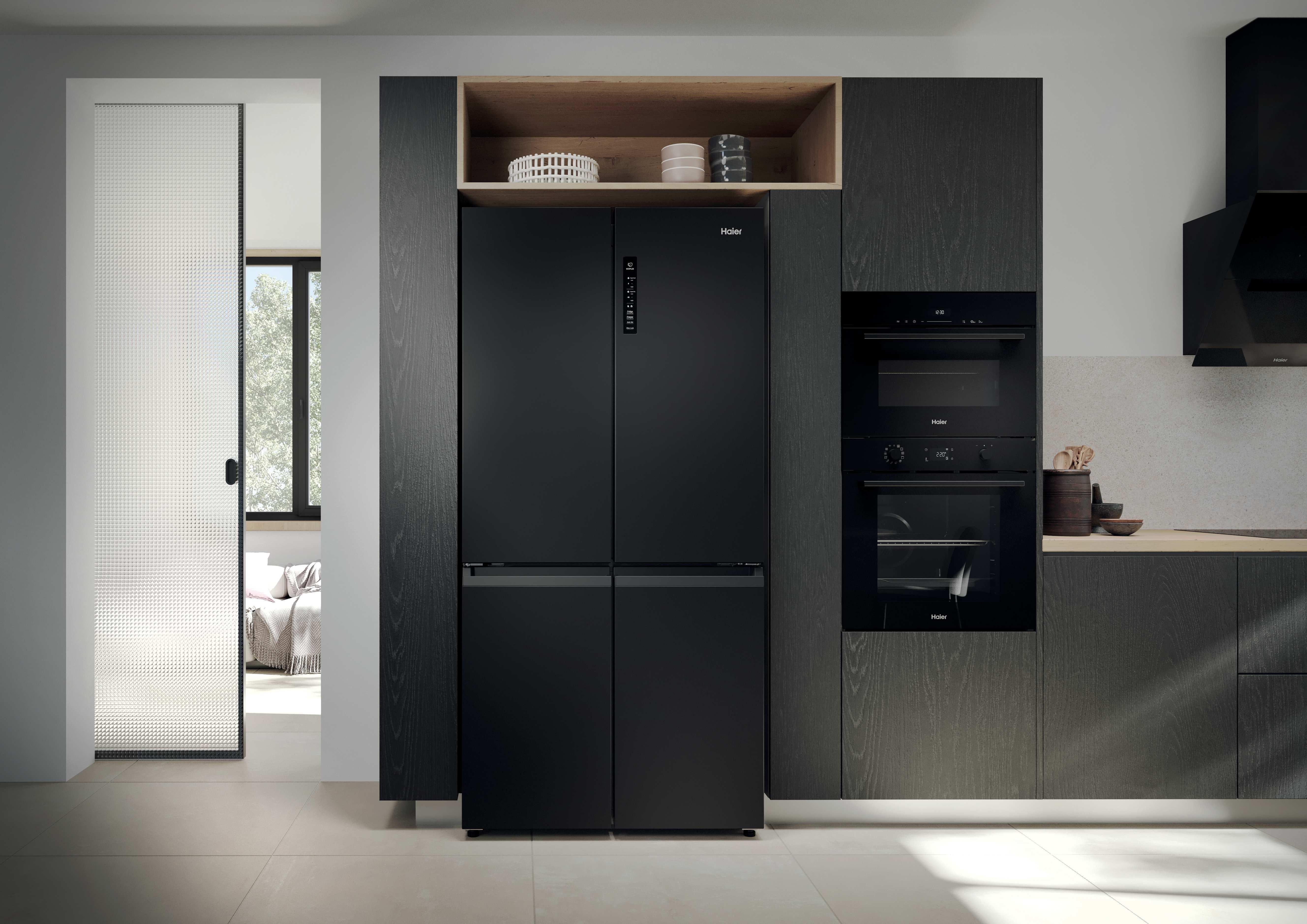 Haier Cube 90 Series 3 Slate Black American Fridge Freezer | HCR39F19ENPT